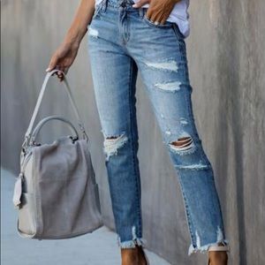 Vici VANCE DISTRESSED BOYFRIEND DENIM NWT